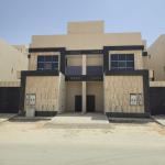 دور للبيع - الدور الأول - حي الجنادرية